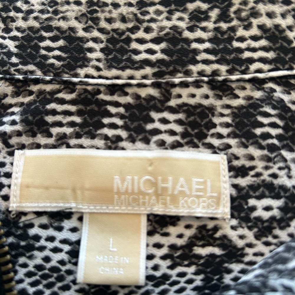Michael Kors Monochrome Patterned Blouse - Picture 2 of 11